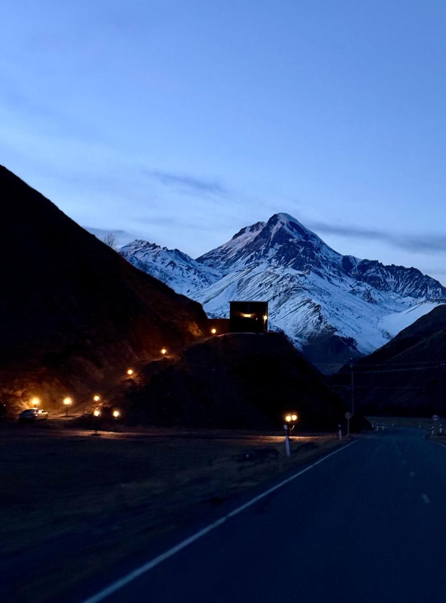 Gzaze Apartment Kazbegi Luaran gambar